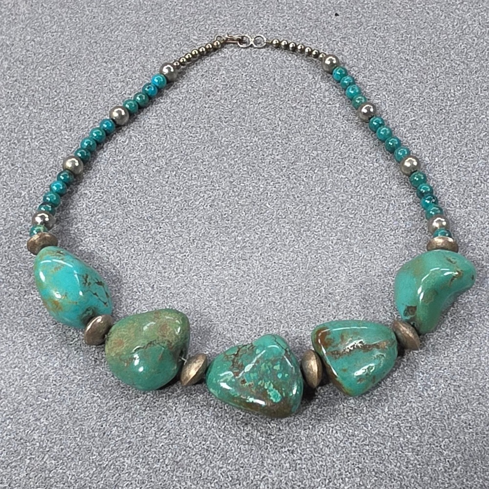 Chunky Turquoise Nugget Necklace Womens 18 In Teal Excellent Beaded Necklace.